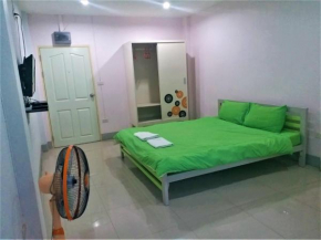 Hotels in Phichit
